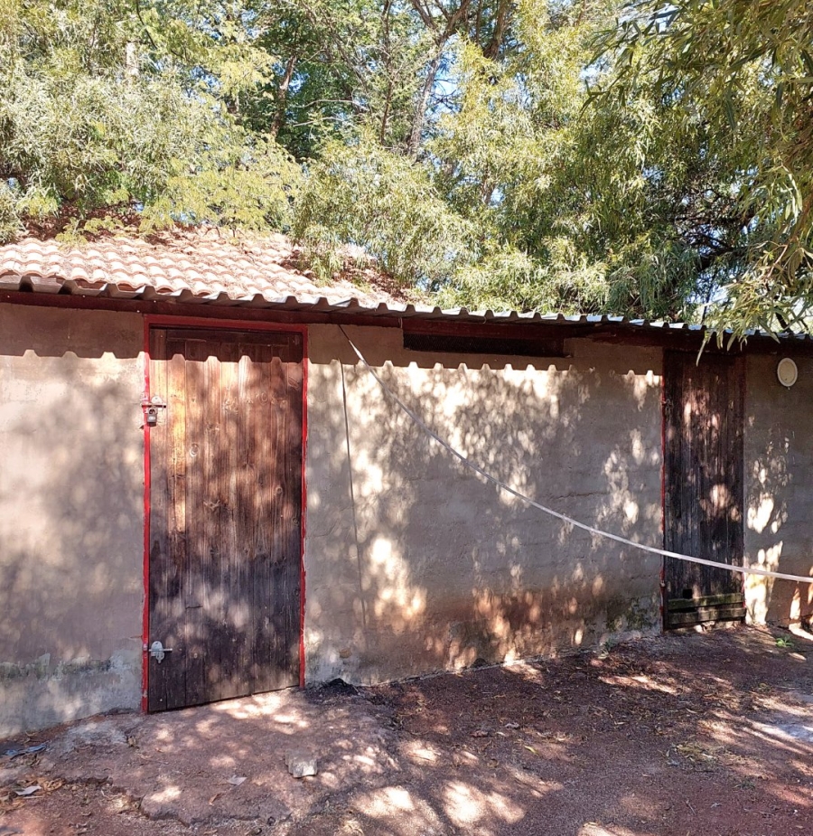 3 Bedroom Property for Sale in Mamogaleskraal AH North West